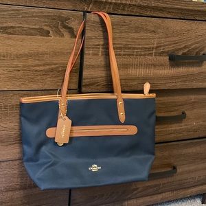 Navy blue nylon fabric purse! Never used